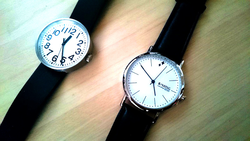 2つの腕時計
